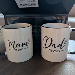 NEW in BOX ! NEW Parents Dad & Mom Gift Mugs Set White for Est 2025